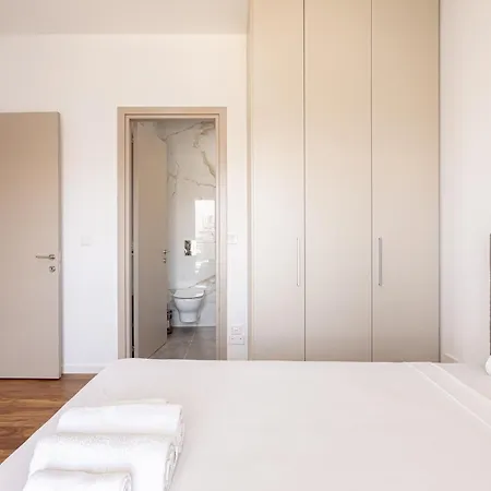 דירה Yamas Sunny Pool Penthouse Families & Couples Only לימסול